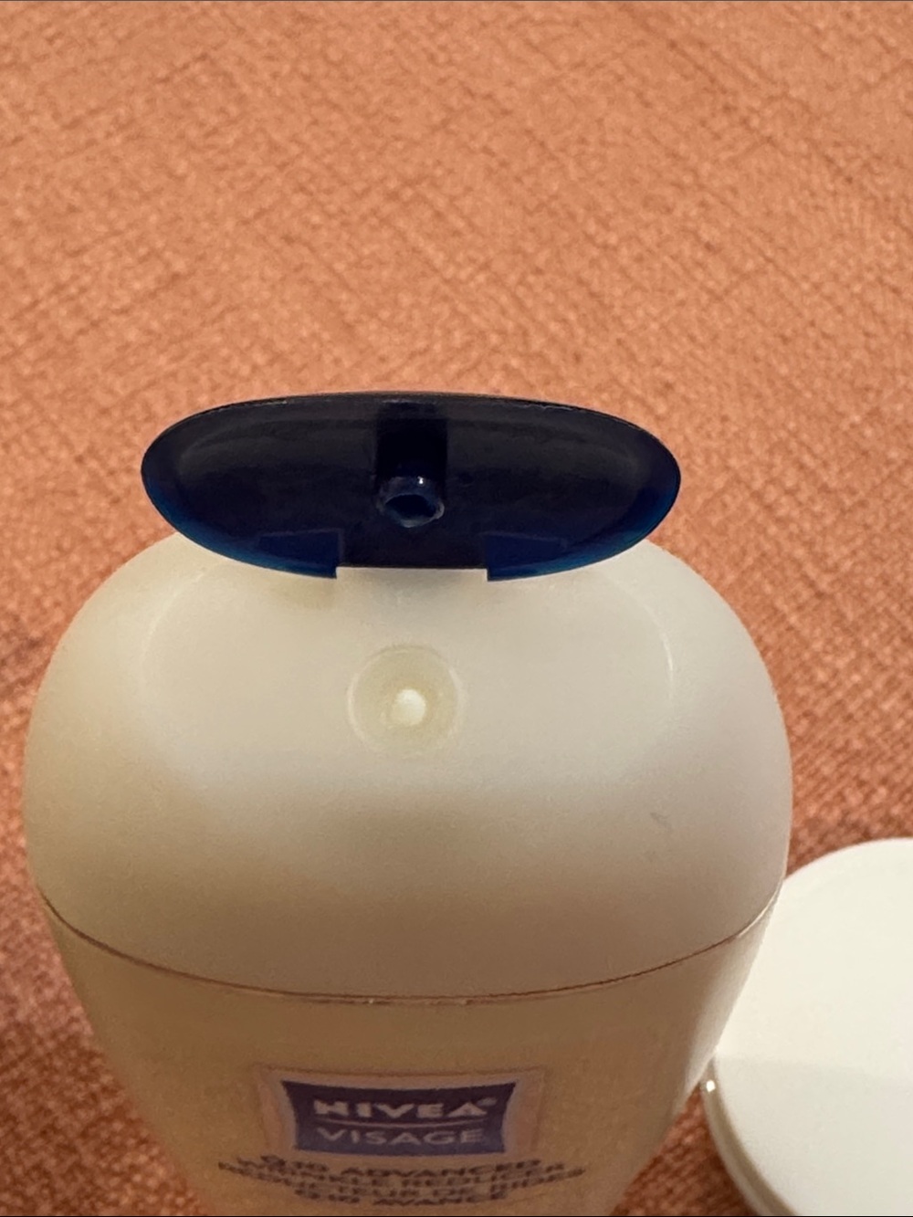 NIVEA Visage Q10 Advanced day cream & Cleansing Lotion - Picture 9 of 10